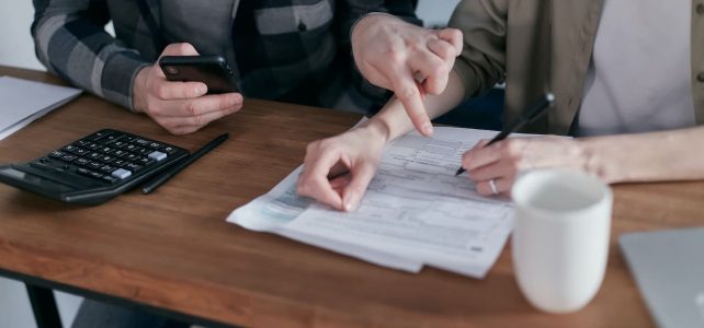 Finansinspektionen uppmanar svenskar att vara kritiska till bankrådgivning var kritisk till bankrådgivning