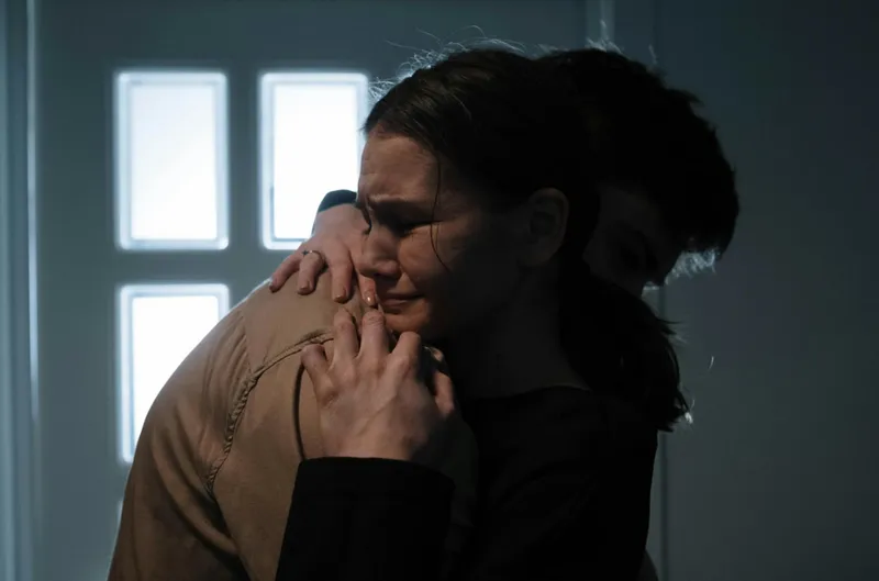 Skulderna i Sverige ligger kvar på en hög nivå